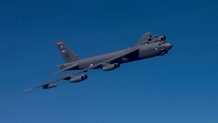 Американский бомбардировщик B-52 потерпел крушение на Гуаме