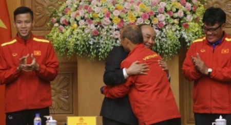 Премьер-министр Вьетнама направил письмо в поддержку сборной Вьетнама по футболу