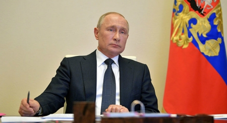 Путин объявил о завершении 12 мая периода нерабочих дней в России