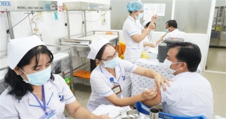 Создан механизм управления средствами фонда вакцины против COVID-19