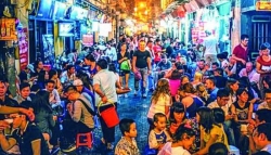 Развитие ночной экономики - движущая сила для привлечения туристов в Ханое