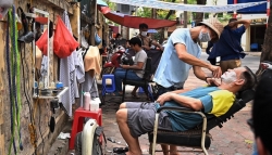 В Ханое снова закрыты рестораны, кафе, парикмахерские с 13 июля