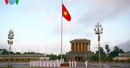 Площадь Бадинь, где произошло историческое для всего вьетнамского народа событие