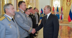 Путин призвал Росгвардию серьезно усилить контроль за оборотом оружия