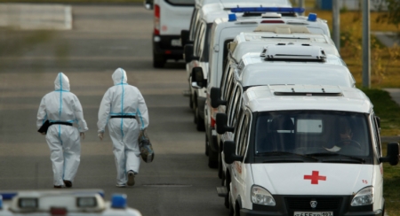 В России число случаев COVID-19 за сутки снова превысило 15 тысяч