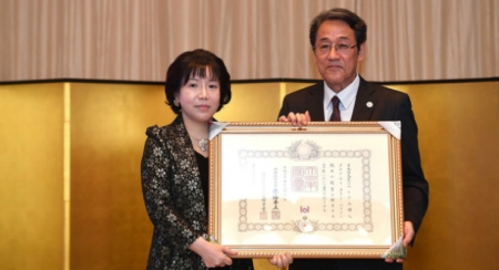 Вьетнамская женщина – академик награждена орденом Японии