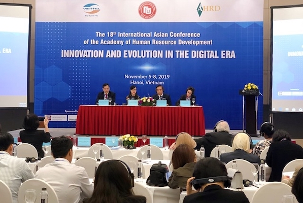 Развивание человеческого ресурса во Вьетнаме в цифровую эпоху