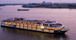 Ввод в эксплуатацию яхты высокого класса, соединяющей Кантхо и Пномпень