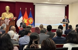 Министр иностранных дел Вьетнама Буй Тхань Шон выразил желание, чтобы живущие во Франции вьетнамцы сохраняли и распространяли свою самобытную культуру