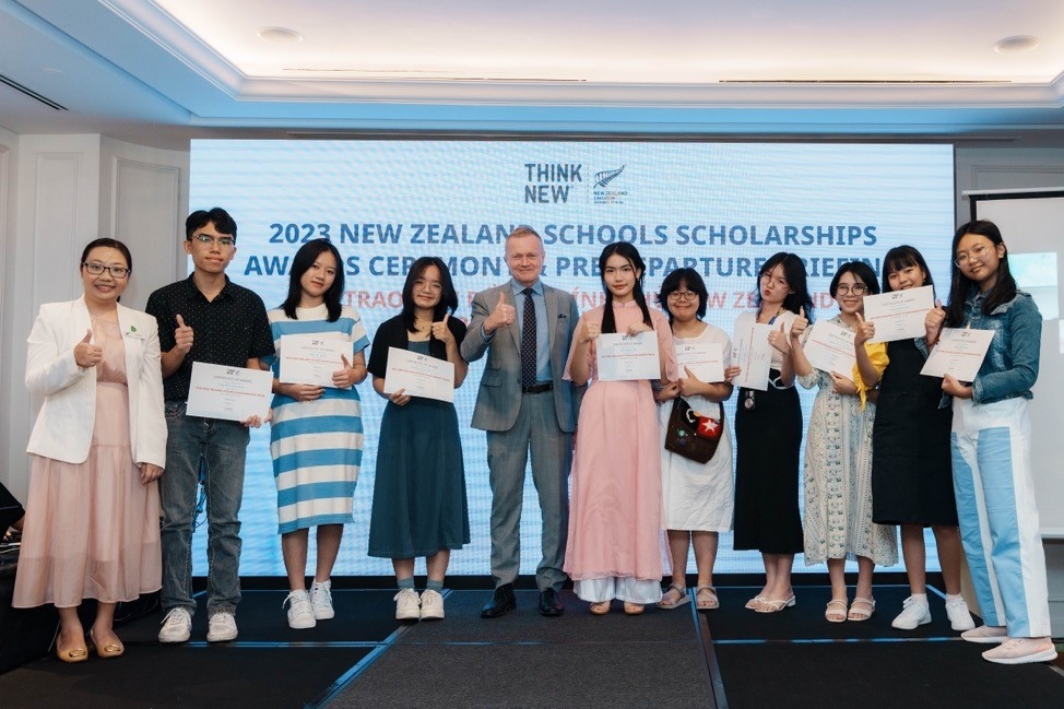 15 отличных учеников Вьетнама выиграли стипендии правительства Новой Зеландии