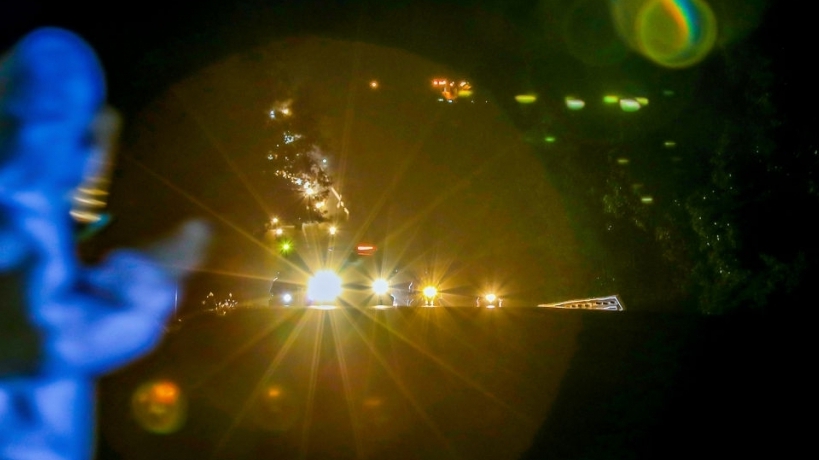 Теплая любовь по дороге домой, минуя эпидемию на мотоцикле