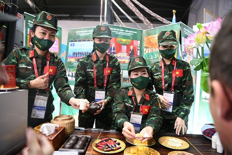 Более 1000 человек посетили выставку «Культура вооружённых сил»