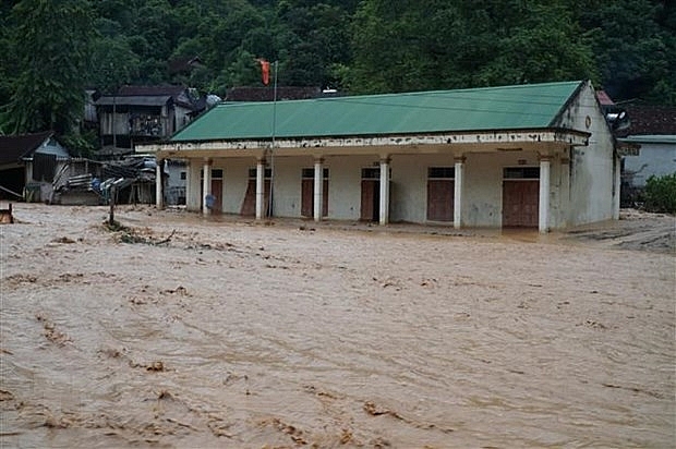Наводнения в провинциях Тханьхоа, Нгеан и Хатинь унесли жизни 8 человек