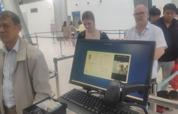 Международный аэропорт Катби провел тестирование системы использования камер распознавания лиц для регистрации на рейс (Фото: Vietnam+)