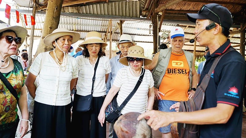 Ремесленные деревни, местные продукты и сельская экономическая экосистема связываются с туризмом и культурой. (Фото: Нам Хай) Ремесленные деревни, местные продукты и сельская экономическая экосистема связываются с туризмом и культурой. (Фото: Нам Хай)