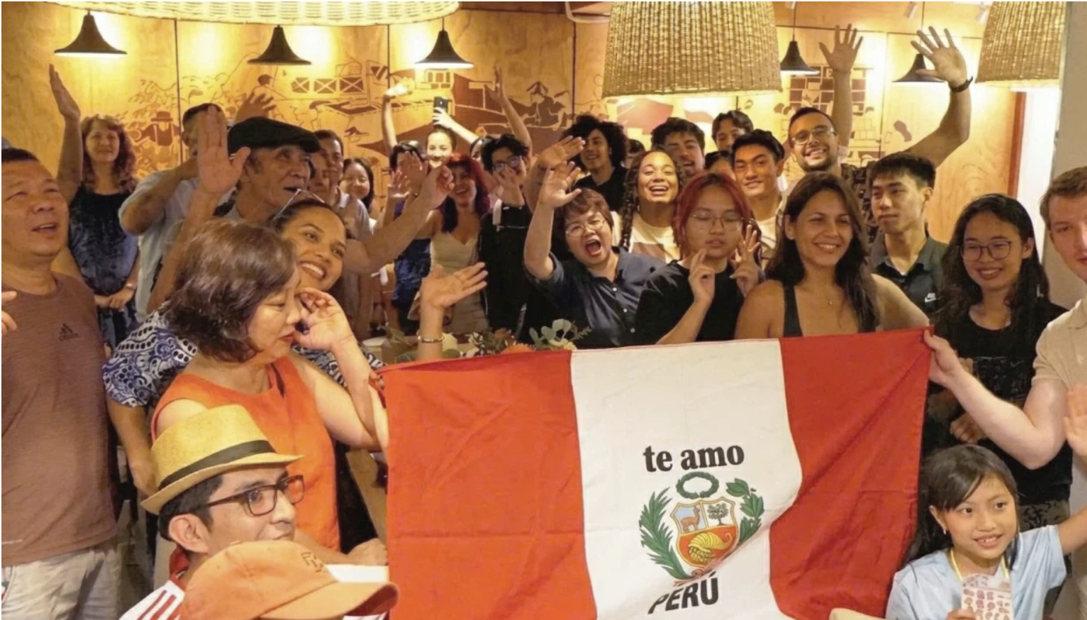 Клуб испанского языка в Ханое становится популярным местом встреч для любителей изучения языков