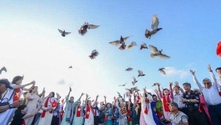 С острова Кондао отправилось послание надежды на мир