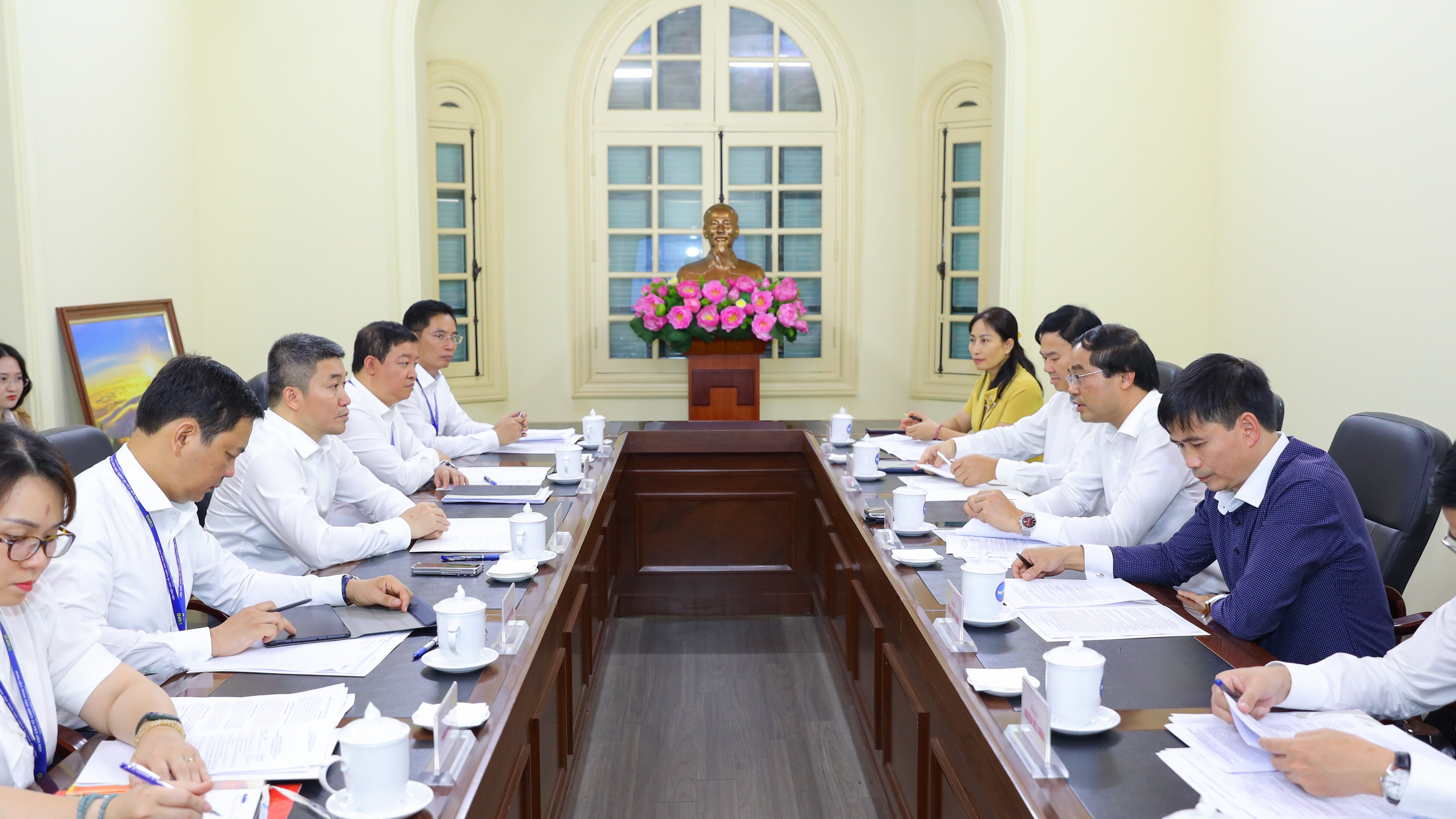 Союз организаций дружбы Вьетнама и провинция Лаокай обменялись информацией о сотрудничестве в области народной дипломатии
