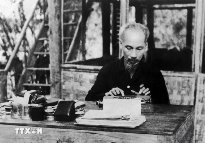 Президент Хо Ши Мин работал во Вьетнаме во время французского сопротивления колониализму. (Фото: ВИА)