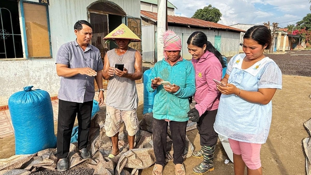 Приблизить цифровые технологии к национальным меньшинствам