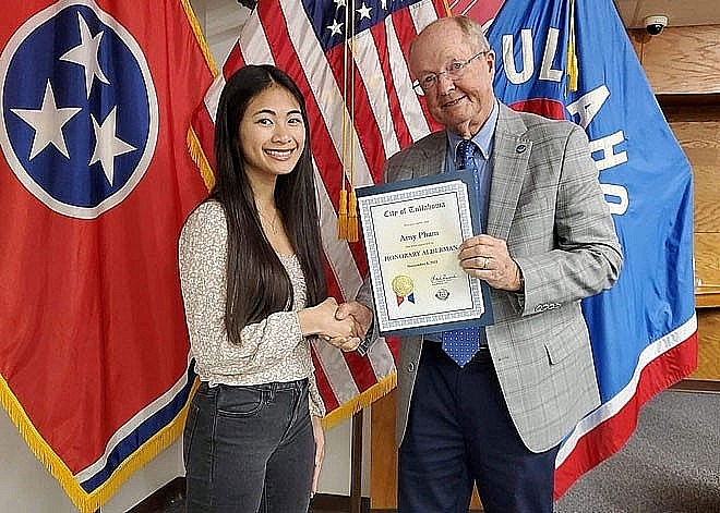 Вьетнамская студентка удостоена звания «Выдающаяся молодая женщина Теннесси»