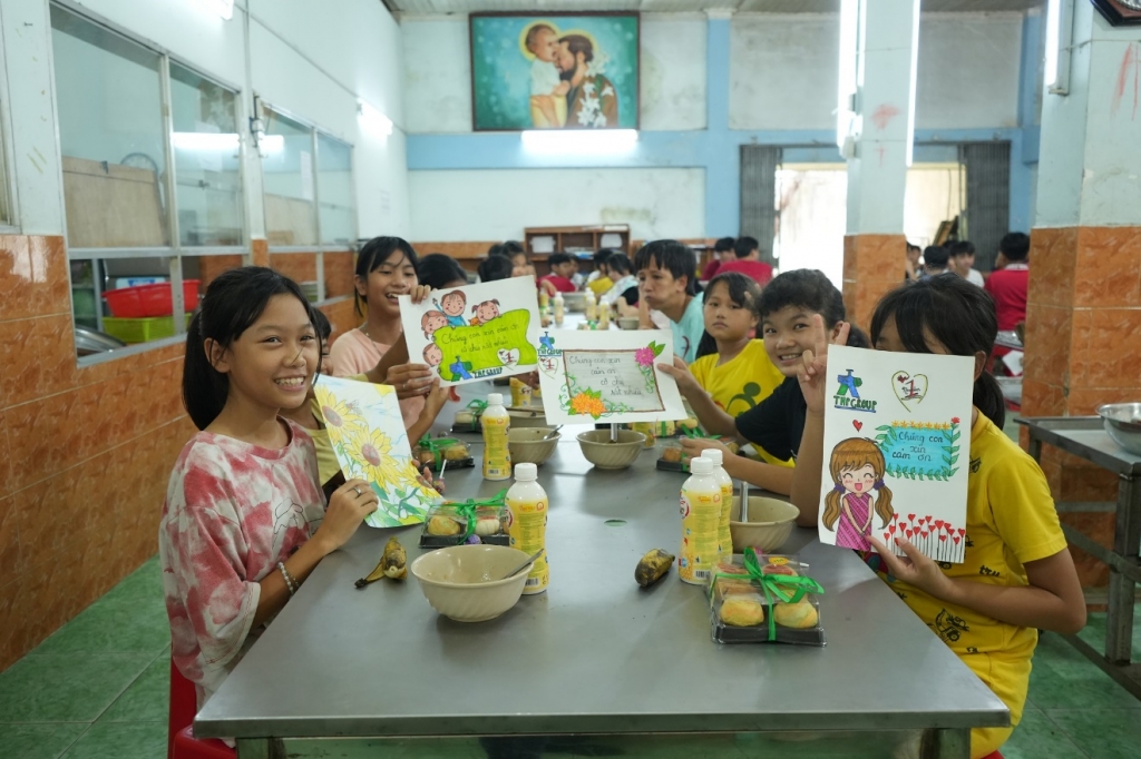 Забота о детях: как компания Тан Хиеп Фат предоставляет нуждающимся детям условия для  учебы