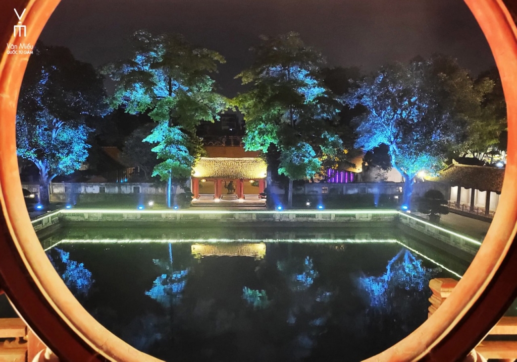 Привлекательная ночная экскурсия «Сущность познания» по Храму литературы - Куок Ты Зям