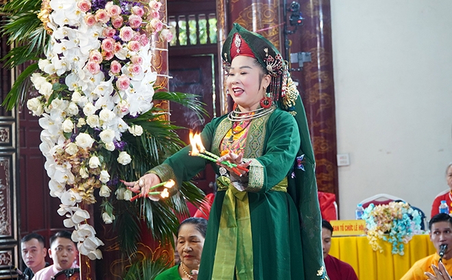 Церемония открытия 4-го фестиваля поклонения богине-матери лесов и гор в уезде Ванйен