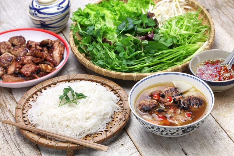 Bún chả - một đặc sản Hà Nội. (Ảnh: lefigaro.fr)