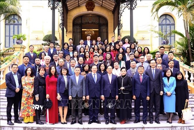Глава МИД Буй Тхань Шон: внешнеполитическое информирование играет важную роль в успехе страны