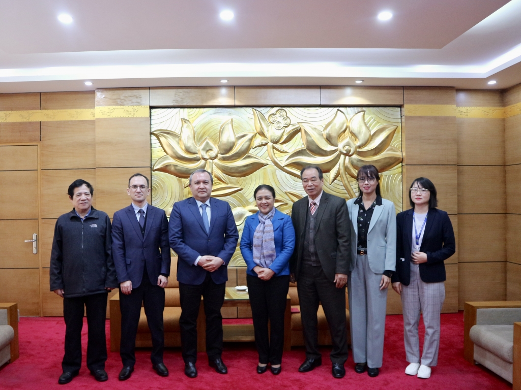 Узбекистан хочет укрепить сотрудничество с Вьетнамом в сфере образования