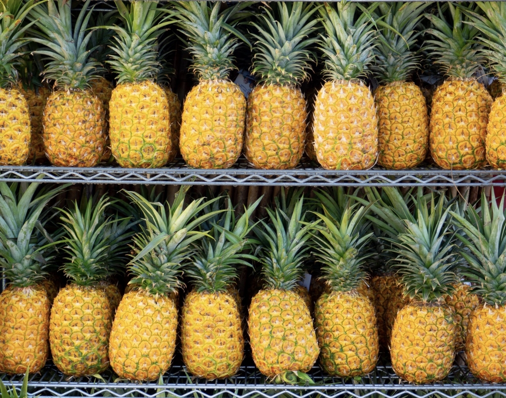 Содействие сбыту ананасов, ранее предназначенных для экспорта в Россию