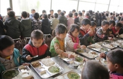 Поддержка обучения и улучшение питания для более 30 тыс. детей из неблагополучных семей по всей стране