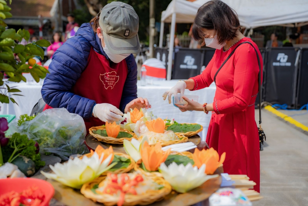 Фестиваль аозай и еды под названием «ХыонгсакХюэ»
