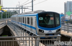 Около 2000 пассажиров приняли участие в поездке по линии метро Бентхань - Шуойтиен
