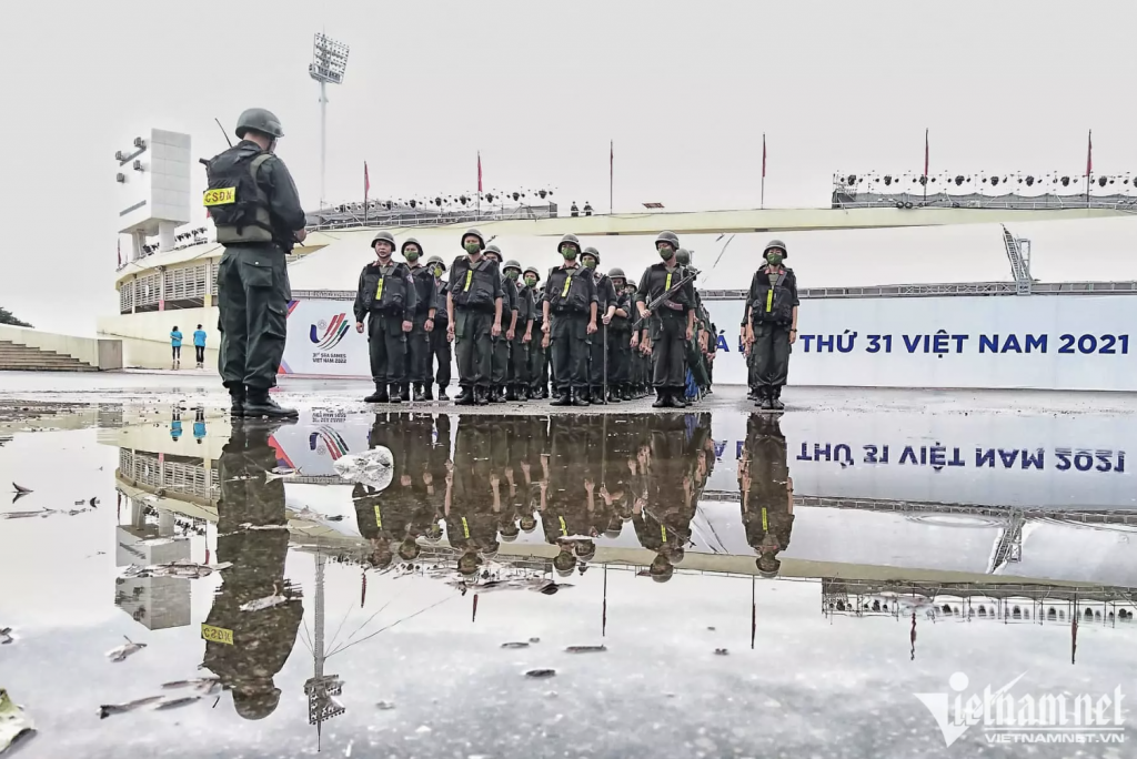 Кавалерийская полиция охраняет церемонию открытия 31-х Игр ЮВА