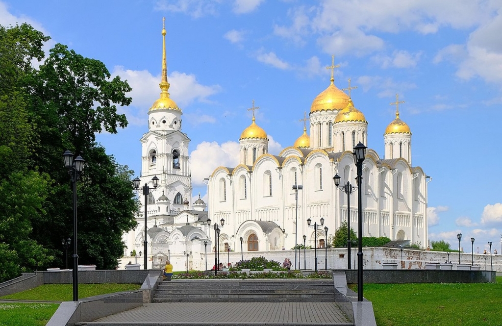 10 самых красивых церквей России