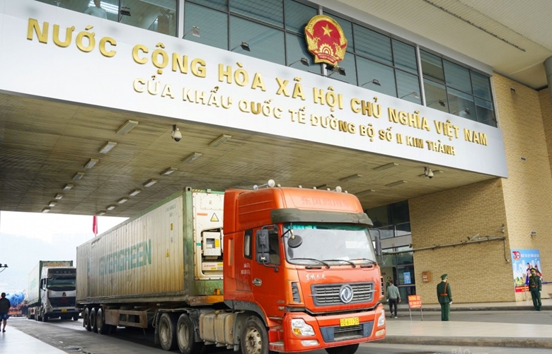 Экспортно-импортный объем через КПП Лаокай превысил 1 млрд. долларов