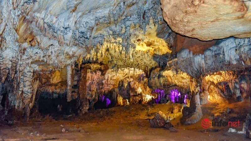 Исследование пещеры Бокунг в провинции Тханьхоа