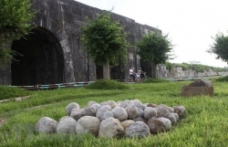 Цитадель династии Хо - самое уникальное каменное архитектурное сооружение Вьетнама