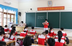 Власти провинции Куангнинь выделили почти 1 трлн. донгов на ремонт школ и поддержку платы за обучение