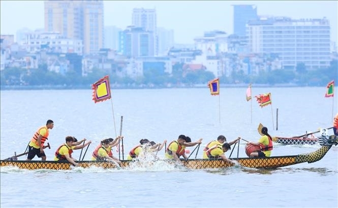 Завершилась Ханойская гонка лодок-драконов – 2022