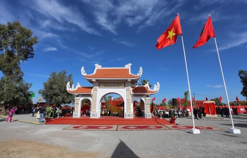Вьетнам открыл сооружение, символизирующее отношения с Марокко