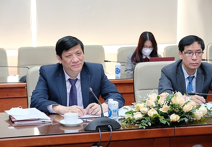 Вьетнам намерен сотрудничать с зарубежными фармацевтическими компаниями и предприятиями по производству вакцин