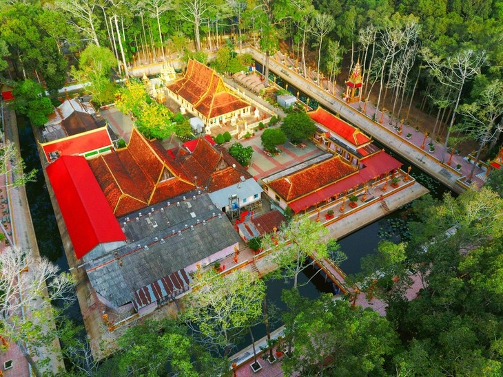 О кхмерских пагодах в провинции Чавинь