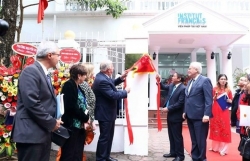Председатель Сената Франции открывает нновую штаб-квартиру Французского института во Вьетнаме