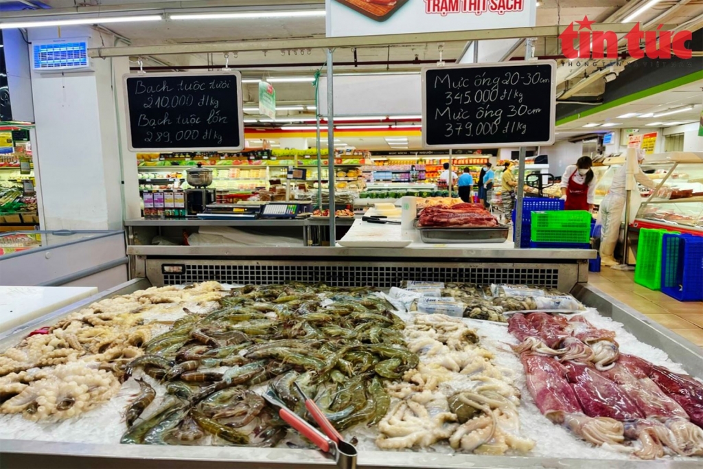 ИПЦ вырос на 3,15% и достиг целевого показателя, установленного Национальным собранием Вьетнама ИПЦ вырос на 3,15% и достиг целевого показателя, установленного Национальным собранием Вьетнама